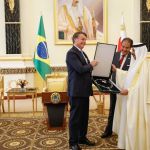 Decretos e leis tratam de presentes para presidentes desde o governo Collor