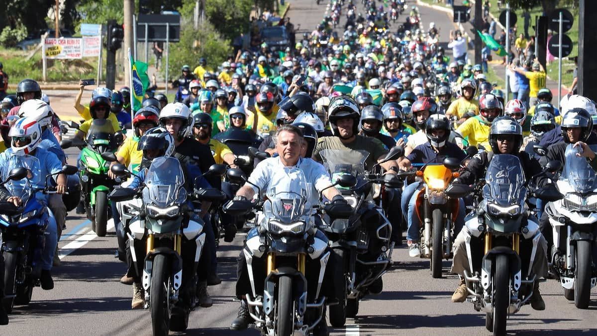 PT pede que TCU investigue Bolsonaro por financiar 'motociatas' com dinheiro público