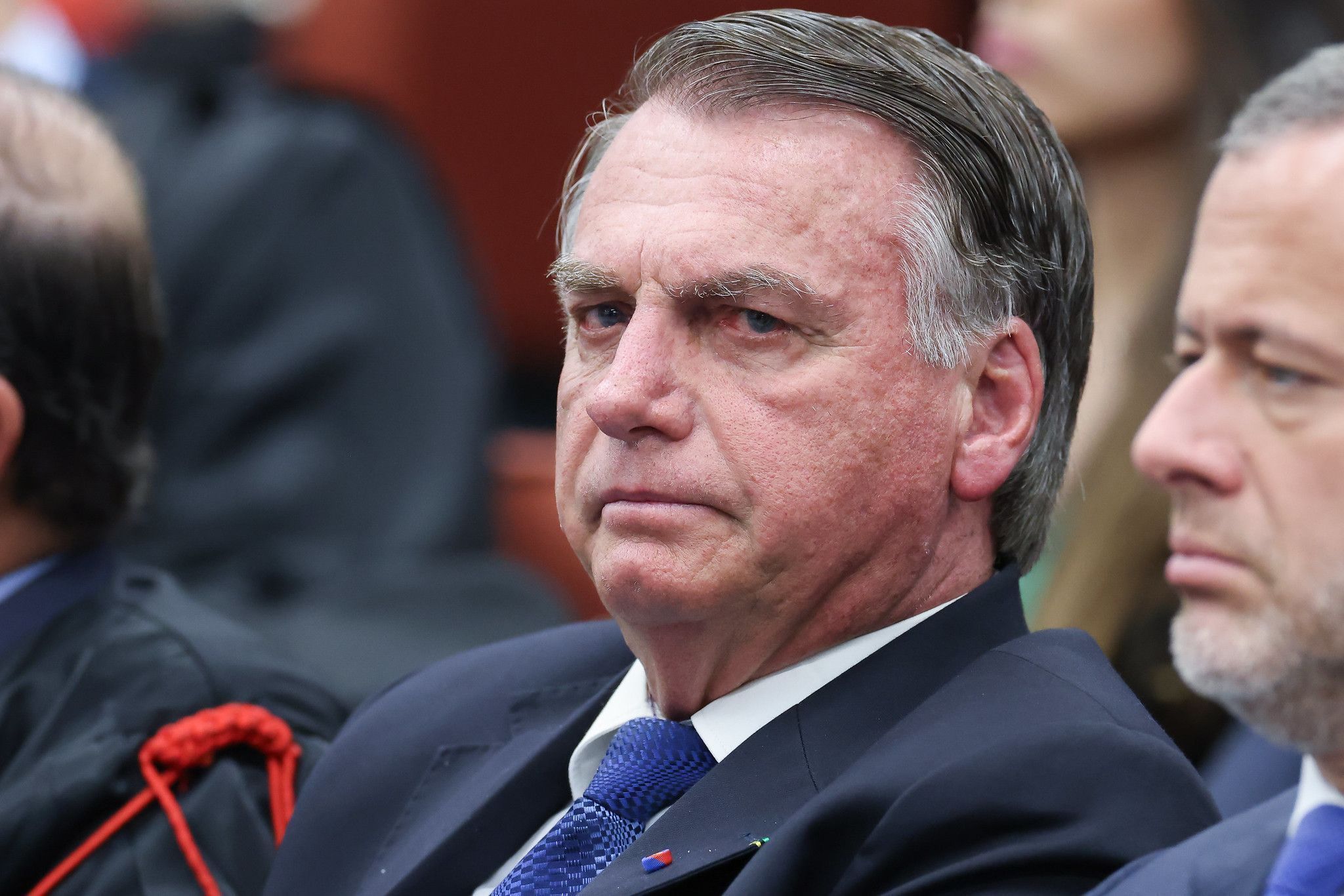 PGR pede a Moraes monitoramento policial extra para Bolsonaro