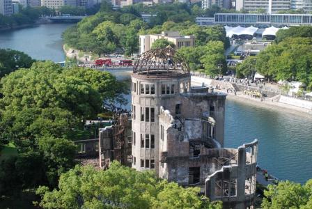 O Domo da Bomba Atômica é visto na cidade de Hiroshima, no 80º aniversário do primeiro ataque com bomba atômica do mundo.