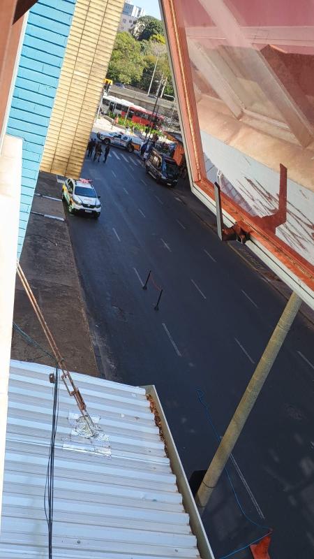 Rua Tupinambás teve o trânsito fechado