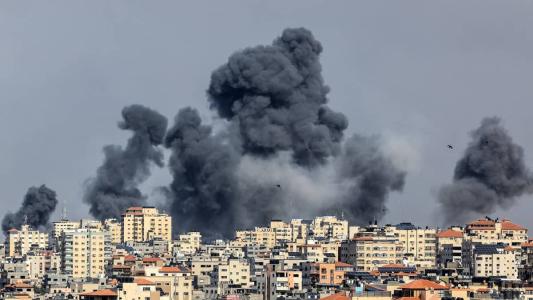Bombardeios em Gaza no primeiro fim de semana da guerra