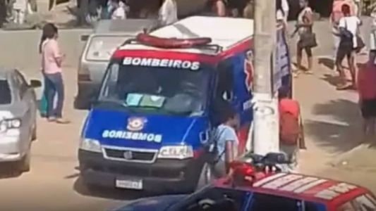 Bombeiros atenderam os alunos nessa quarta-feira (18)