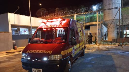 Bombeiros conseguiram controlar o incêndio rapidamente