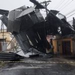 Chuva em Contagem: temporal derruba telhado de galpão e mobiliza bombeiros