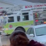 Vídeo: rua 'congelada' faz caminhão dos bombeiros derrapar e bater em carro nos EUA