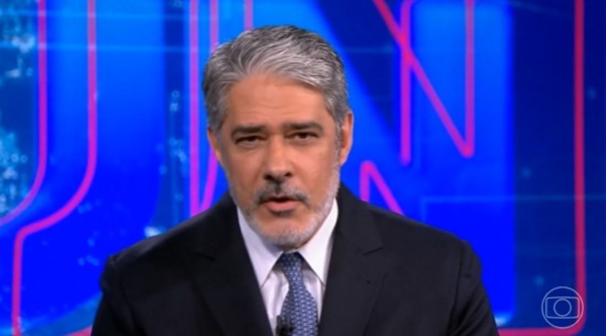 Ao vivo, William Bonner detalha fim de ciclo no Jornal Nacional: 'É muito estranho'