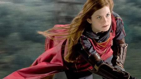 Bonnie Wright como Gina em Harry Potter