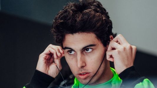 Gabriel Bortoleto durante teste da Sauber antes de corrida na temporada 2025 da Fórmula 1