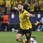 Borussia supera pressão, vence PSG e larga na frente na semifinal da Champions