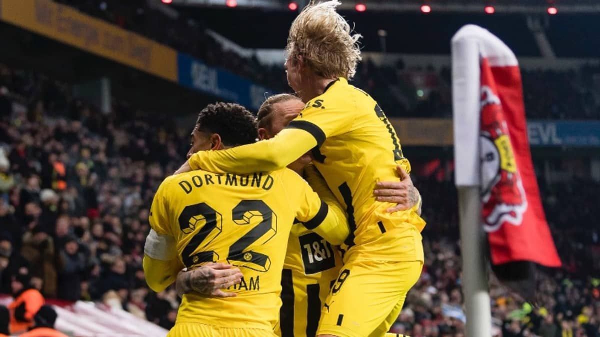 Borussia Dortmund derrota Bayer Leverkusen fora de casa e segue em boa fase no Alemão