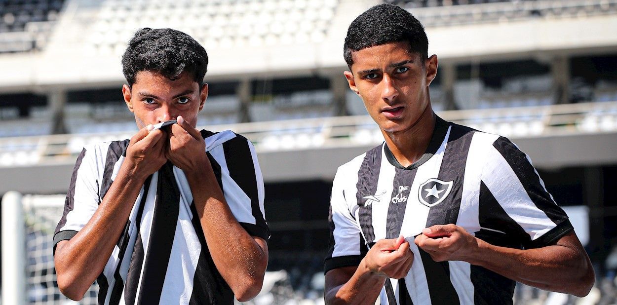 Botafogo anuncia pacotão de reforços para a base com 22 atletas