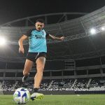 Treino aberto no Nilton Santos: Botafogo busca apoio na torcida por título