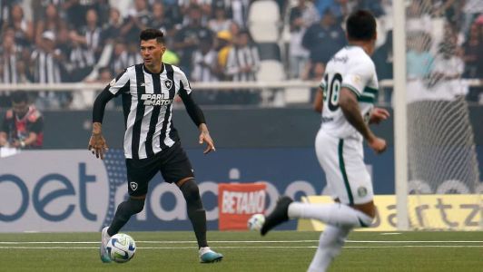 Botafogo, de Cuesta, visita o Coritiba nesta quarta (29), no Couto Pereira