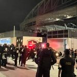 Por temor de protestos, Botafogo tem saída do Nilton Santos com policiamento reforçado 