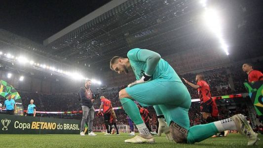 Botafogo e Athletico definem uma vaga nas quartas de final da Copa do Brasil