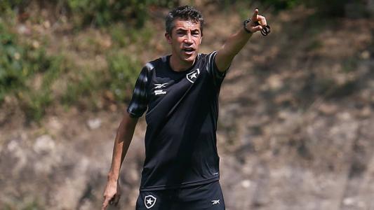 Botafogo e Bahia se enfrentam no Campeonato Brasileiro
