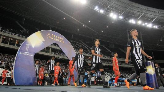 Botafogo entra em campo pela Copa Sul-Americana nesta quarta (12), na Argentina