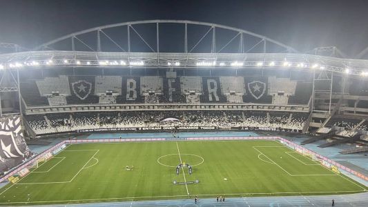 Botafogo recebe o Goiás no Nilton Santos para se manter disparado na ponta
