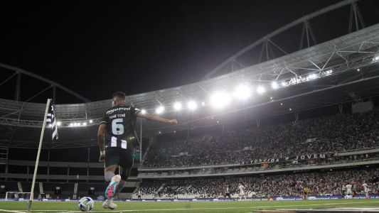 Botafogo reencontra a torcida no Nilton Santos