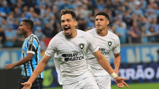Botafogo vence e dispara na liderança