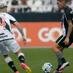 Vasco tenta acordo para mandar clássico com Botafogo em São Januário