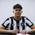 Botafogo acerta com filho de Bruno e Eliza Samúdio para time da base