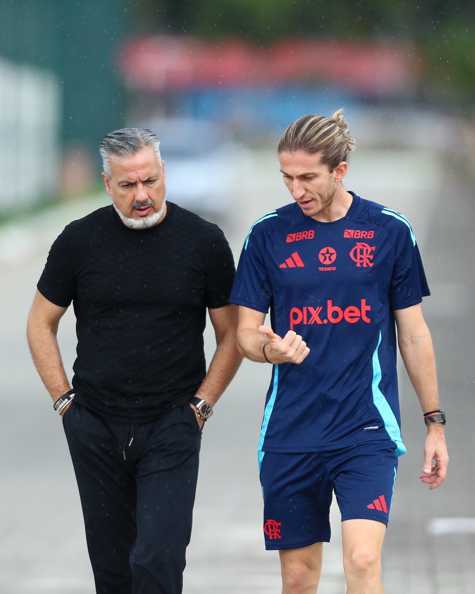 Seleção Brasileira? Filipe Luís comunica decisão à diretoria do Flamengo