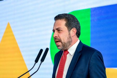 Na Câmara, Boulos diz para Pablo Marçal “não vender candidatura“: “Quero te enfrentar nos debates“ | CNN Brasil