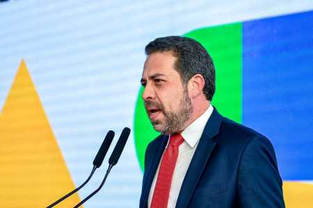Na Câmara, Boulos diz para Pablo Marçal “não vender candidatura“: “Quero te enfrentar nos debates“ | CNN Brasil