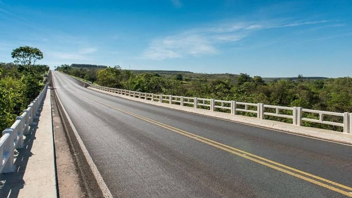 Ministro dos Transportes vai ao TCU pra tentar manter leilão de parte da BR 040 para 14/12