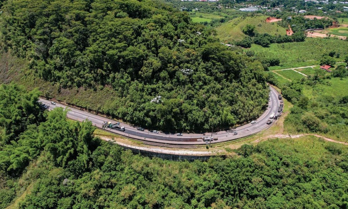 Carnaval 2026: 320 mil veículos devem passar na BR-040 entre Juiz de Fora e Rio de Janeiro