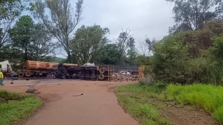 BR-040 tem rotina de acidentes envolvendo carretas