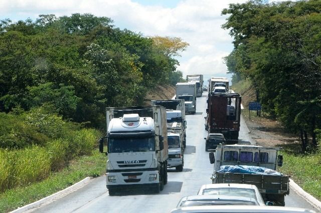 Moradores e lideranças do Norte de Minas cobram ampliação do projeto de duplicação da BR-251