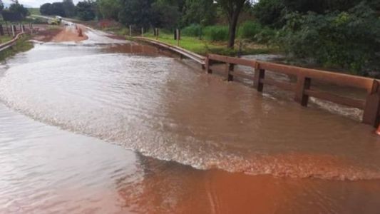 BR-365, Em Monte Alegre de Minas, chegou a ficar interditada no domingo (8)