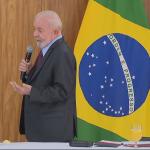 Lula nega crise na Petrobras e diz que divergências fazem parte