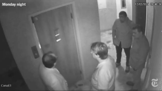 Bolsonaro é um fugitivo confesso, diz ministro de Lula sobre ida do ex-presidente à embaixada da Hungria | CNN Brasil