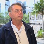 Bolsonaro recebe alta após internação para avaliar necessidade de nova cirurgia