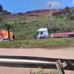 Rodovia Fernão Dias: vídeo impressionante mostra ônibus circulando em chamas pela pista