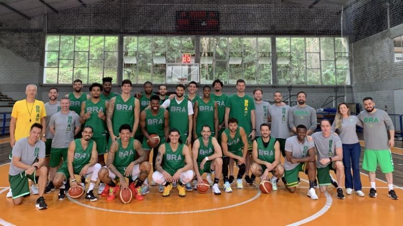 Seleção tem elenco definido para amistosos antes do Pré-Olímpico de Basquete