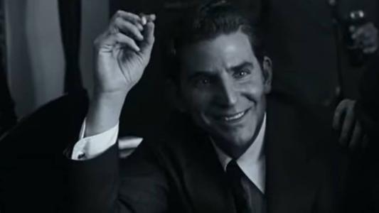 Bradley Cooper como Leonard Bernstein