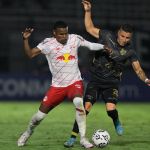 Nos pênaltis, RB Bragantino elimina Águilas Doradas e avança na Libertadores