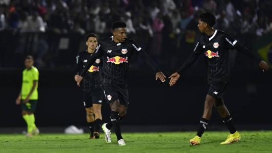 Bragantino assume vice-liderança com um ponto de diferença para o Palmeiras