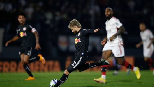 Bragantino e Flamengo se enfrentaram na noite desta quinta-feira (22), pelo Brasileirão