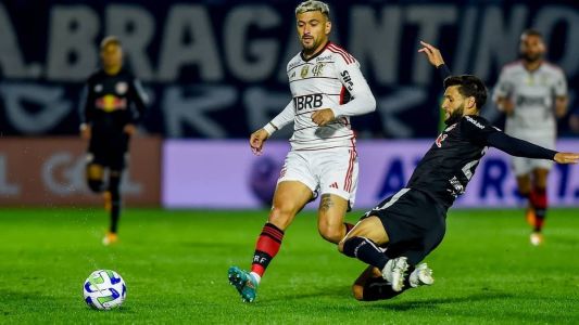 Bragantino e Flamengo se enfrentaram na noite desta quinta-feira, pelo Brasileiro
