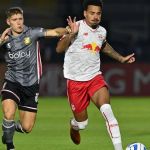 Bragantino empata com Estudiantes, mas segue líder na Sul-Americana