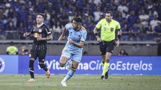 Bragantino reclamou de dois pênaltis que teriam sido cometidos por Wesley