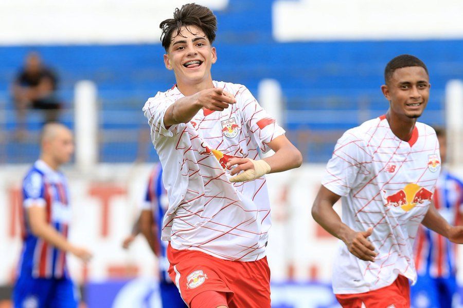 Bragantino vence Bahia de virada e se classifica para a segunda fase da Copinha