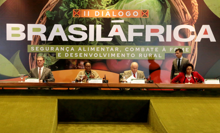 Brasil fortalece cooperação agrícola com a África e abre nove novos mercados