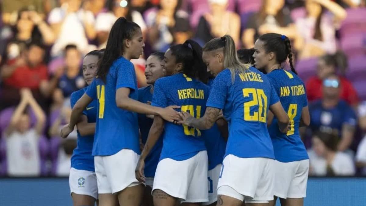 Pia convoca seleção feminina para duelo com a Inglaterra na Finalíssima